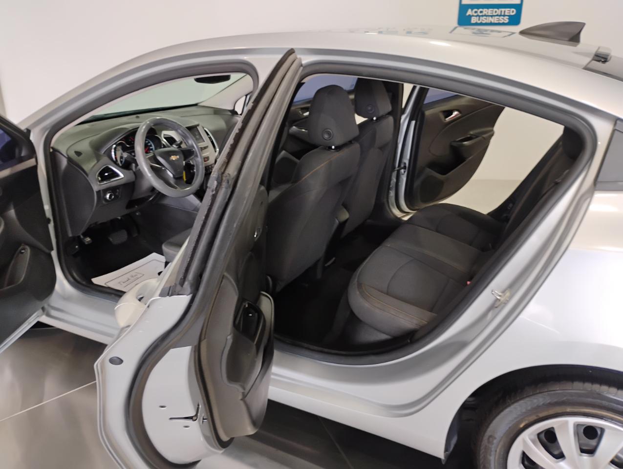 Chevrolet Cruze LS Auto 2017