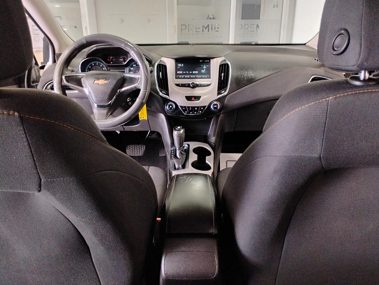 Chevrolet Cruze LS Auto 2017