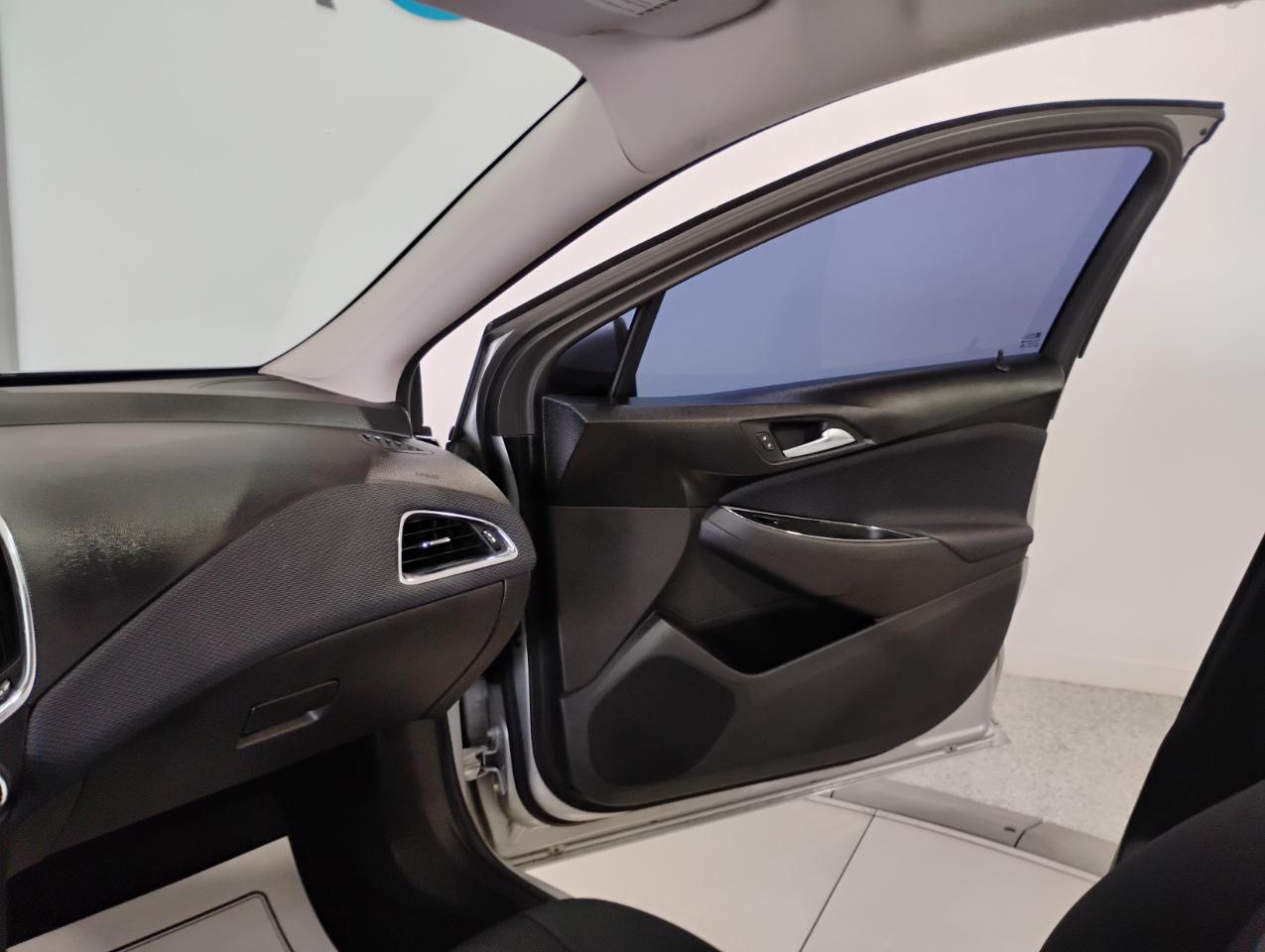 Chevrolet Cruze LS Auto 2017