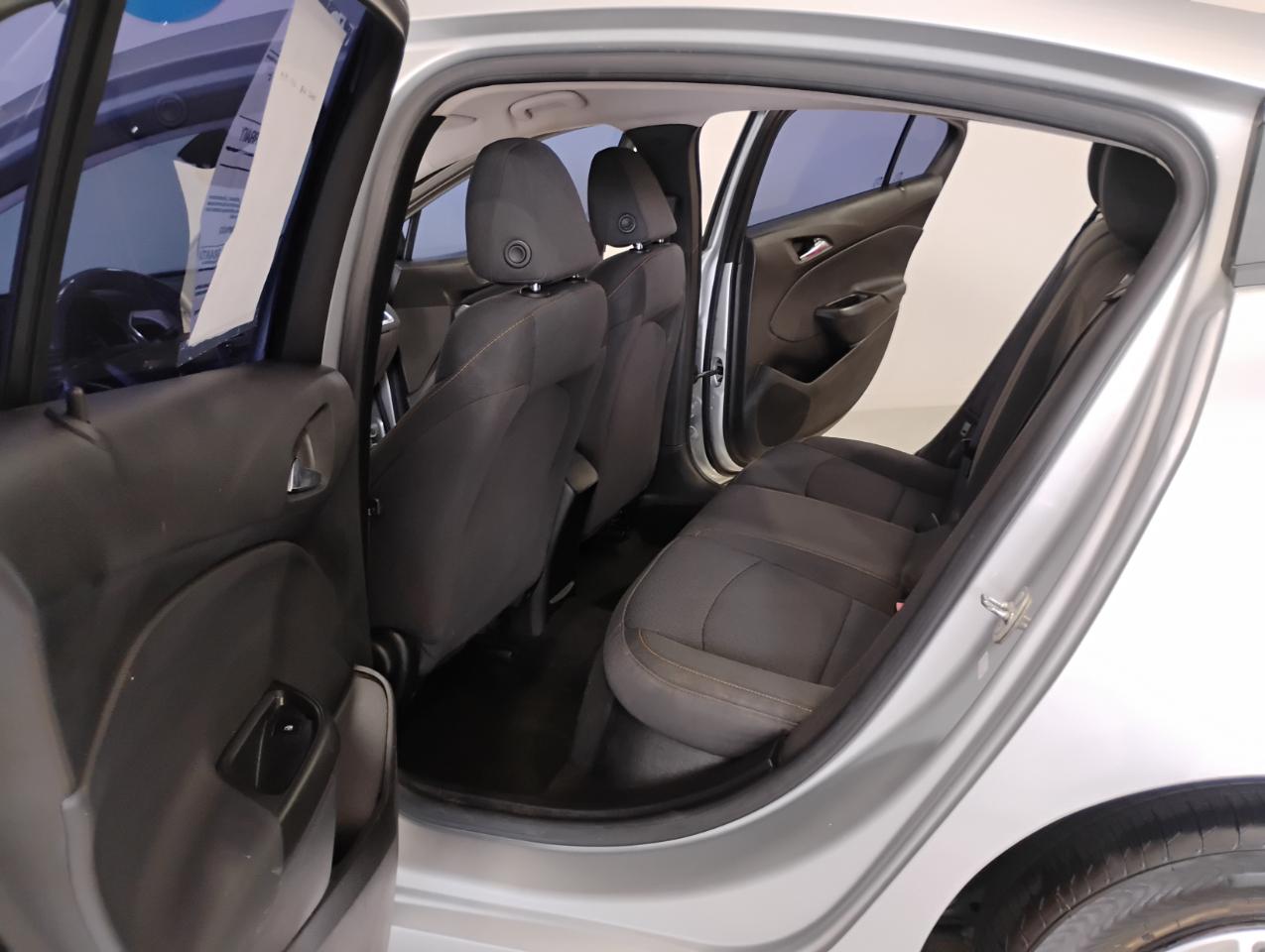 Chevrolet Cruze LS Auto 2017