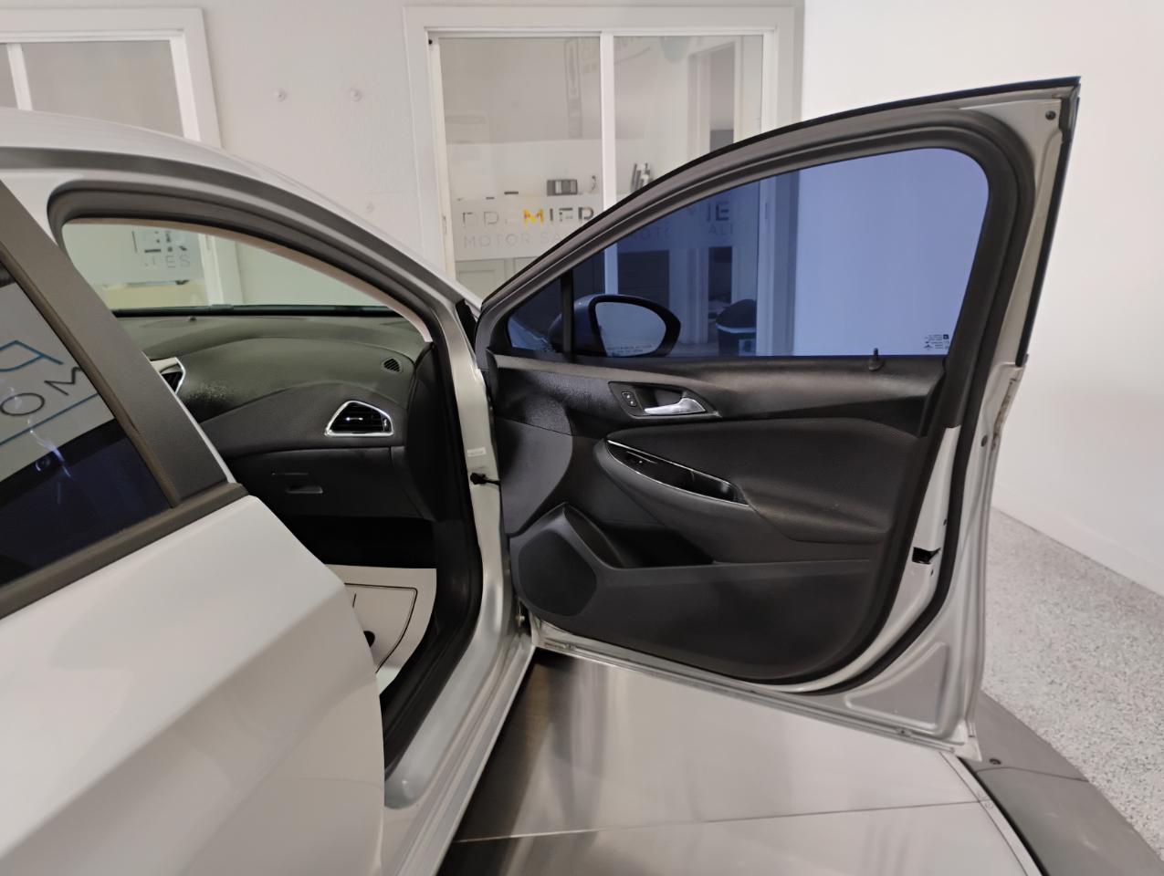 Chevrolet Cruze LS Auto 2017