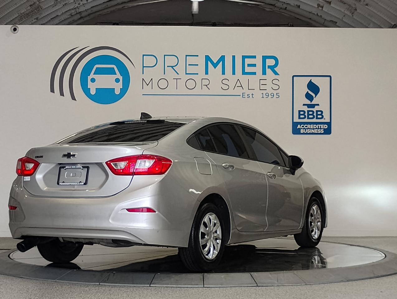 Chevrolet Cruze LS Auto 2017