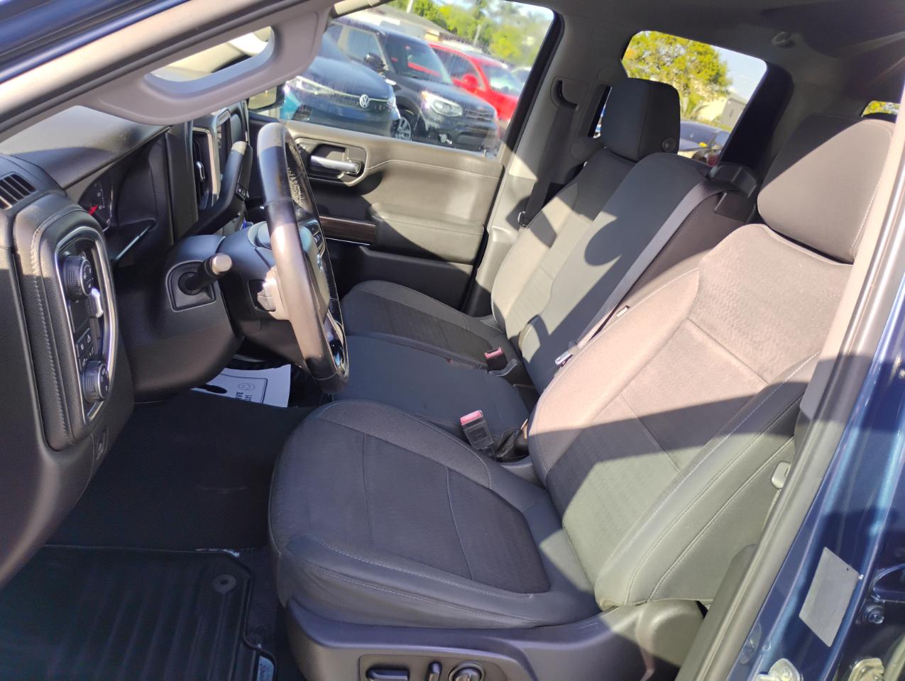 Chevrolet Silverado 1500 RST Double Cab 2WD 2019