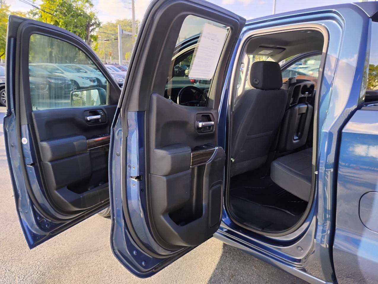 Chevrolet Silverado 1500 RST Double Cab 2WD 2019