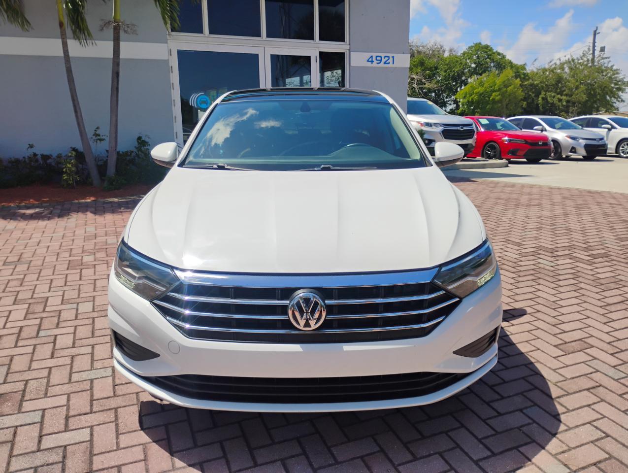 Volkswagen Jetta 1.4T S 8A 2021