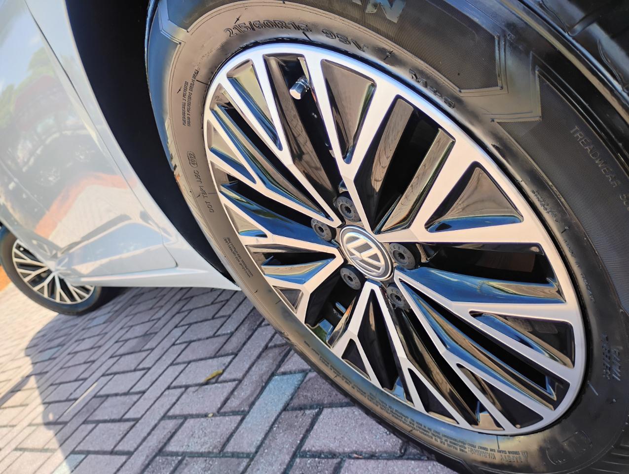 Volkswagen Jetta 1.4T S 8A 2021