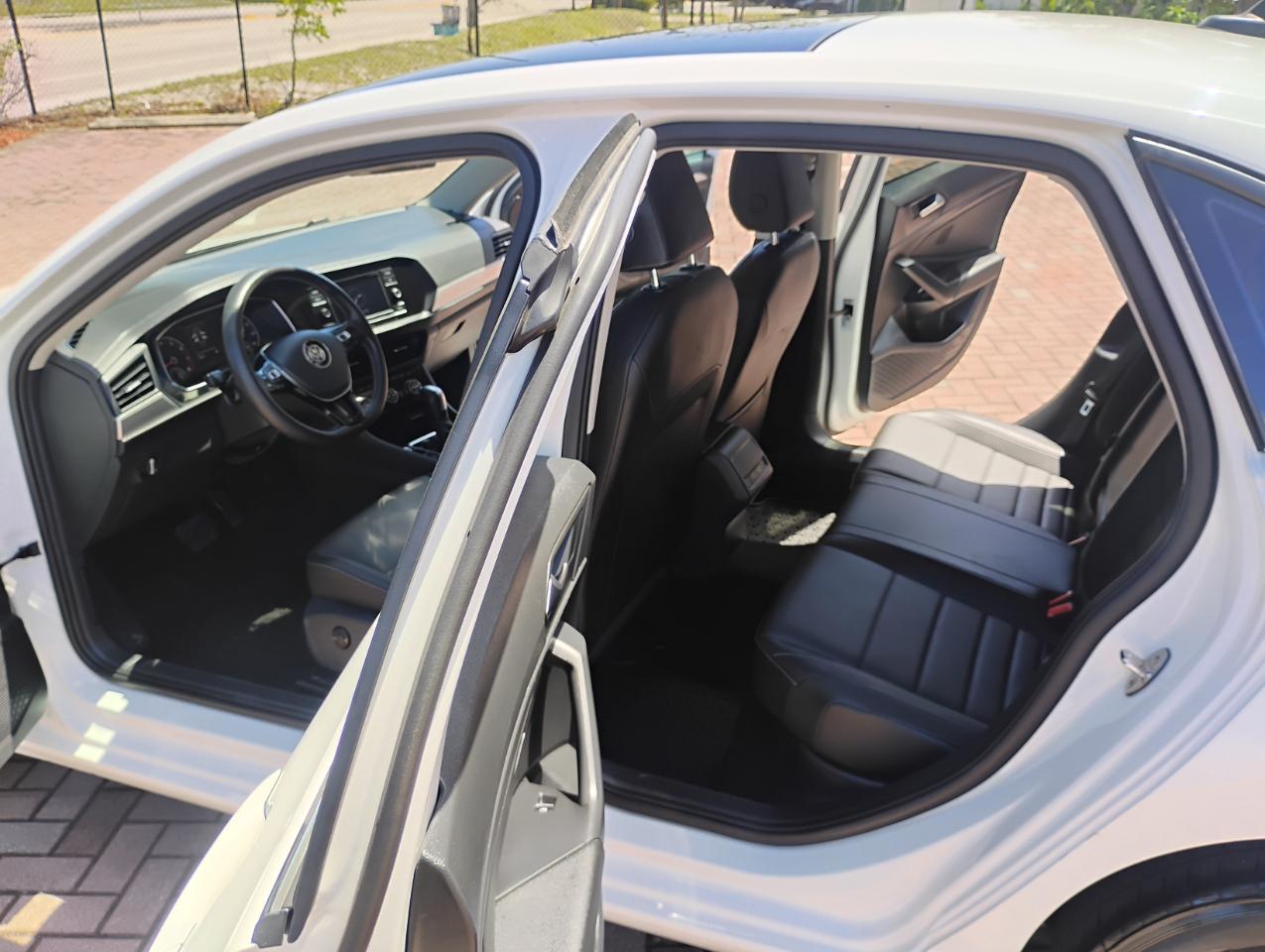 Volkswagen Jetta 1.4T S 8A 2021