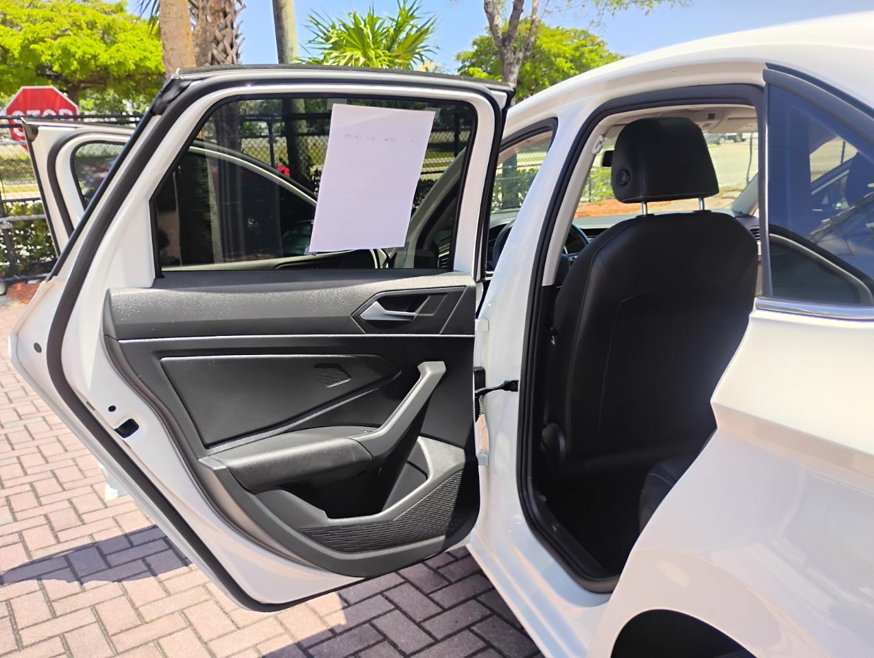 Volkswagen Jetta 1.4T S 8A 2021