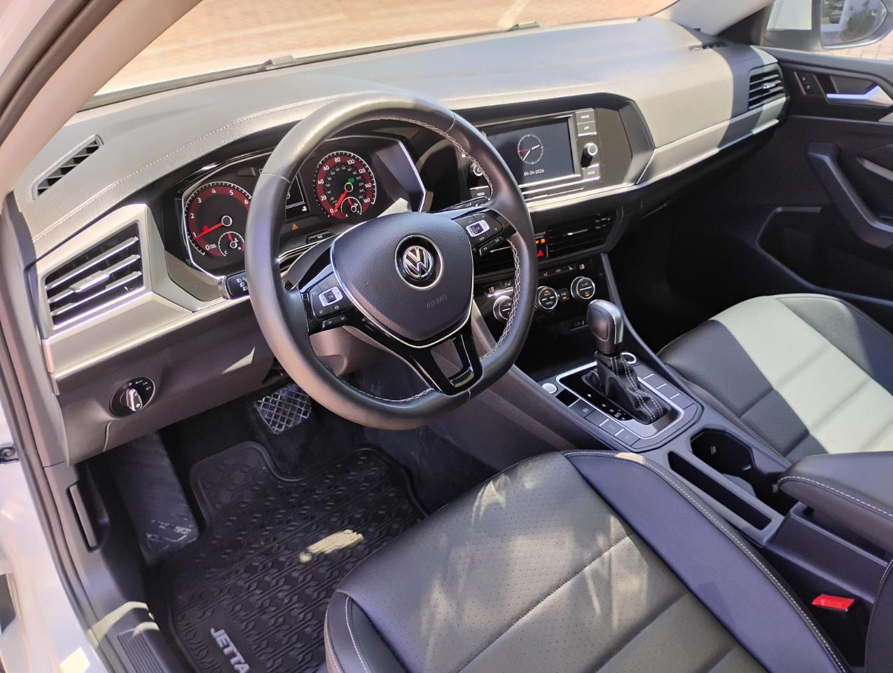 Volkswagen Jetta 1.4T S 8A 2021