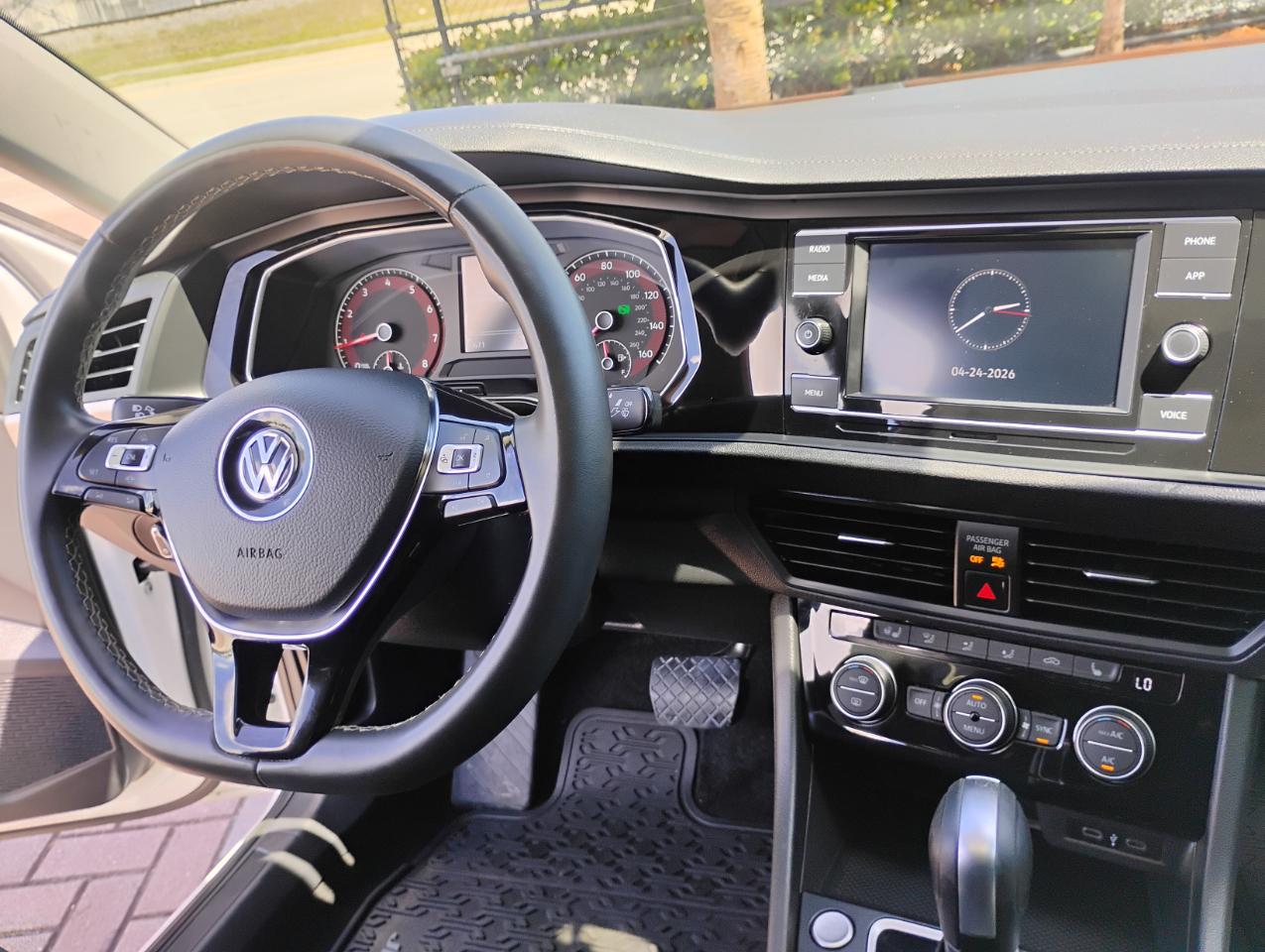 Volkswagen Jetta 1.4T S 8A 2021