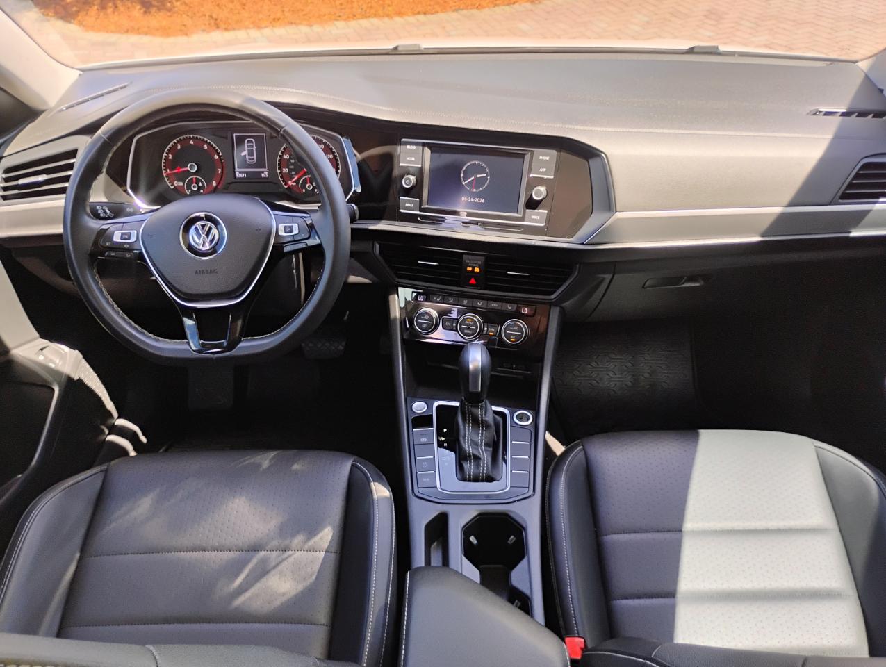 Volkswagen Jetta 1.4T S 8A 2021