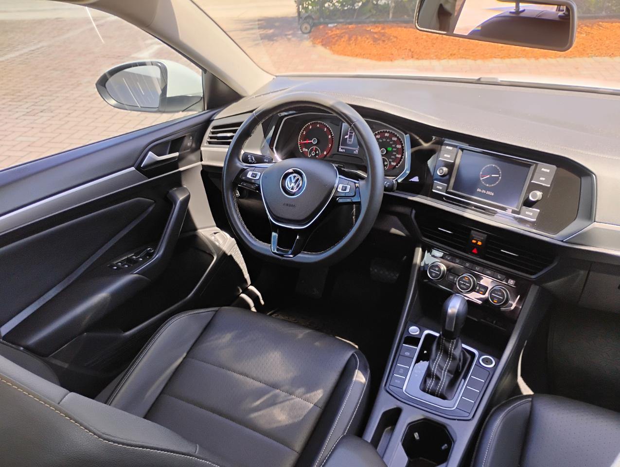 Volkswagen Jetta 1.4T S 8A 2021