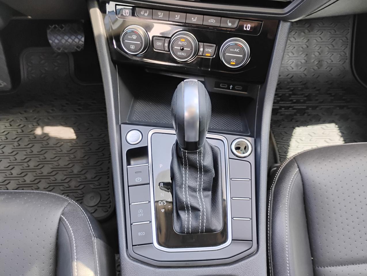 Volkswagen Jetta 1.4T S 8A 2021