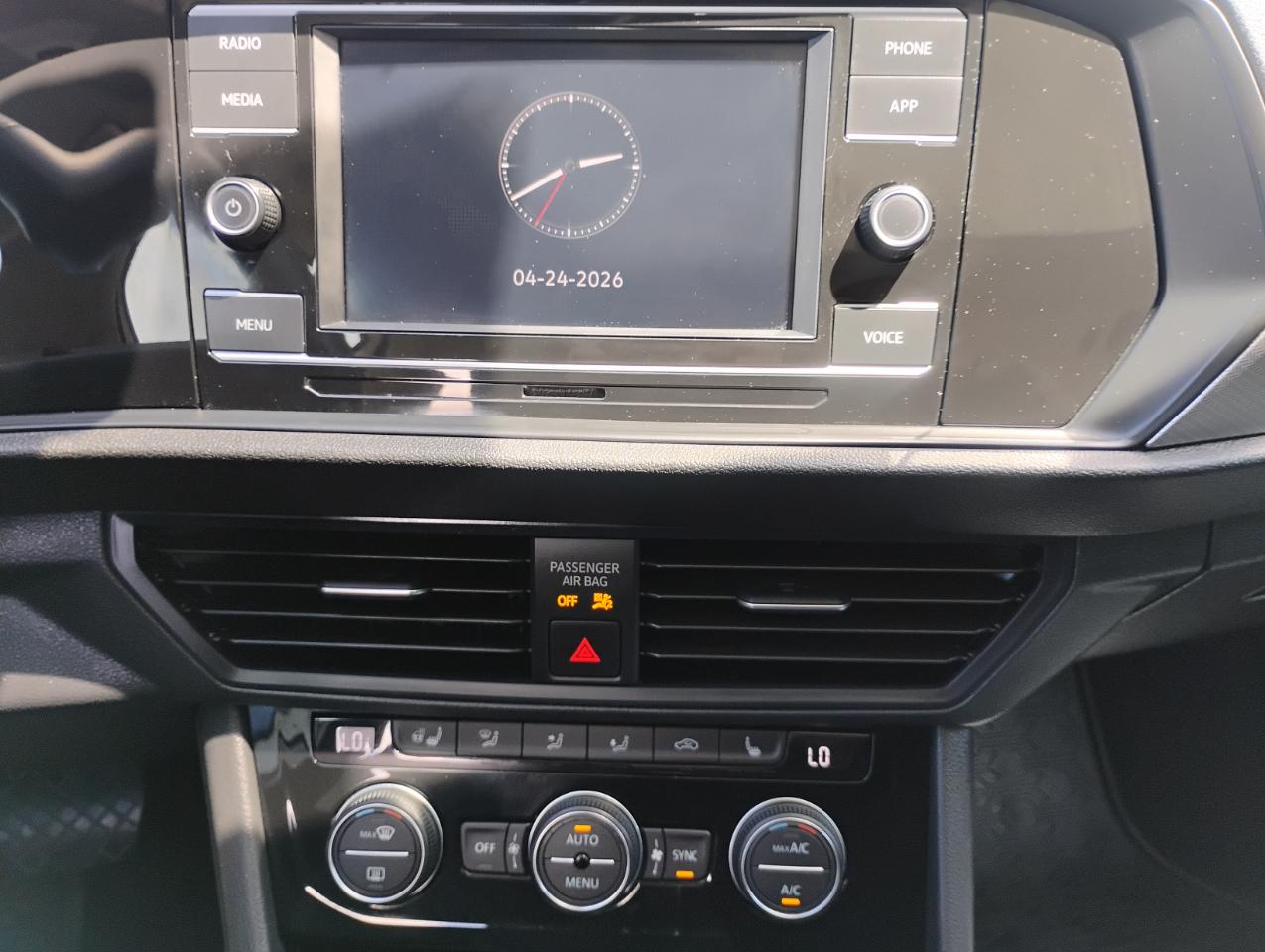 Volkswagen Jetta 1.4T S 8A 2021