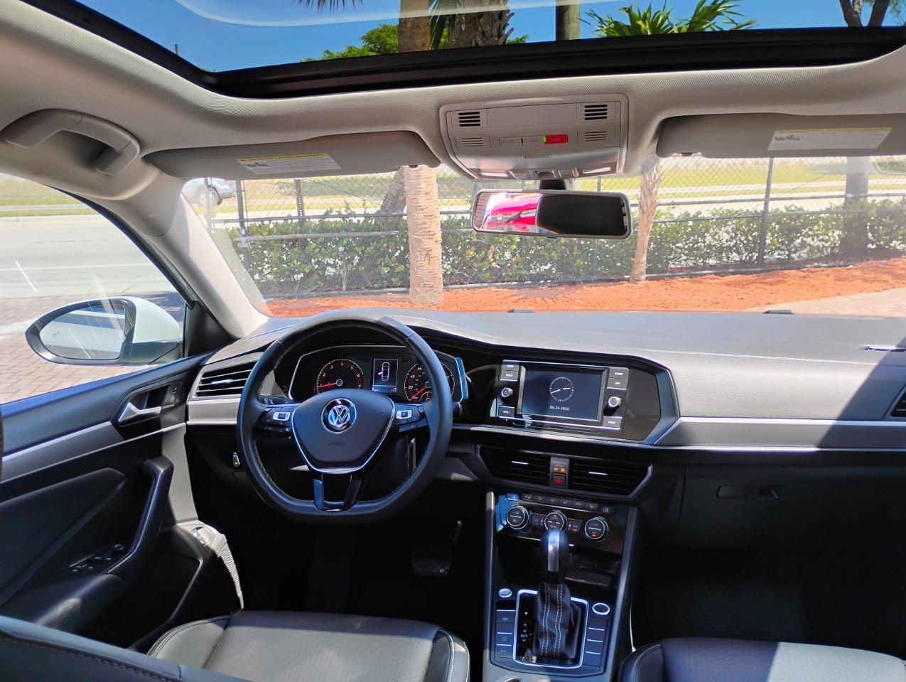 Volkswagen Jetta 1.4T S 8A 2021