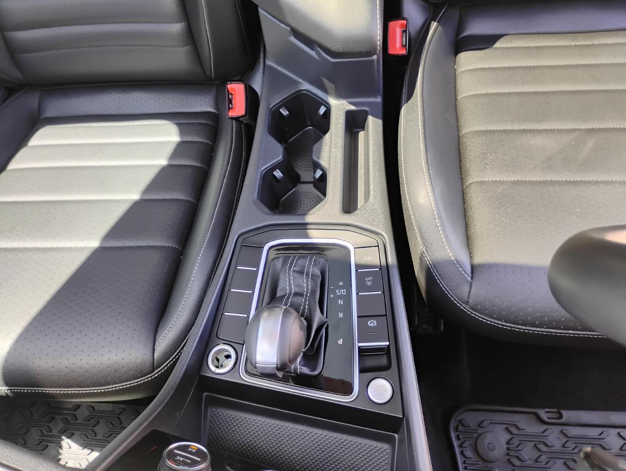 Volkswagen Jetta 1.4T S 8A 2021