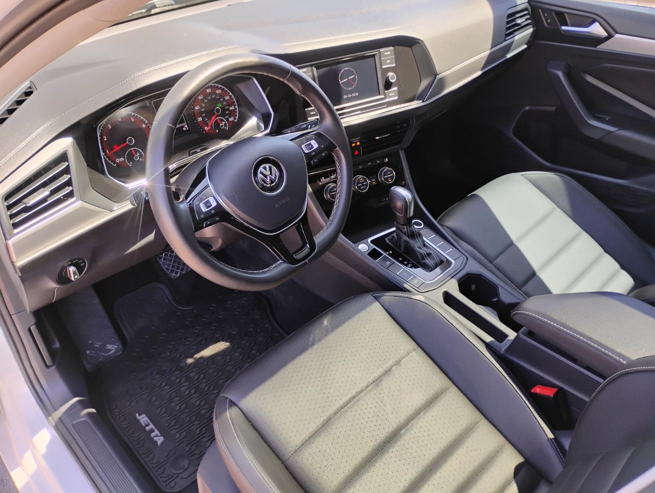 Volkswagen Jetta 1.4T S 8A 2021