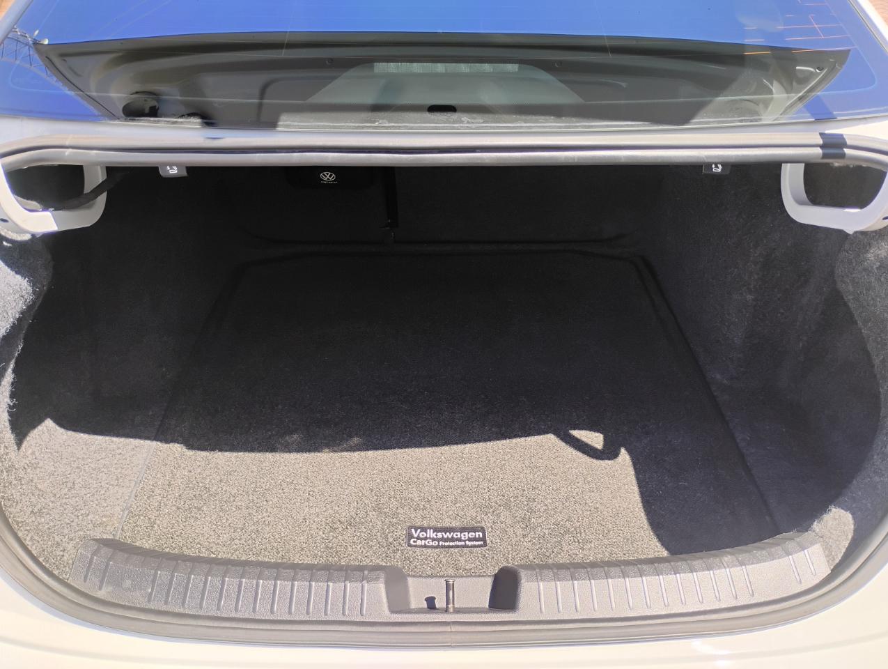 Volkswagen Jetta 1.4T S 8A 2021