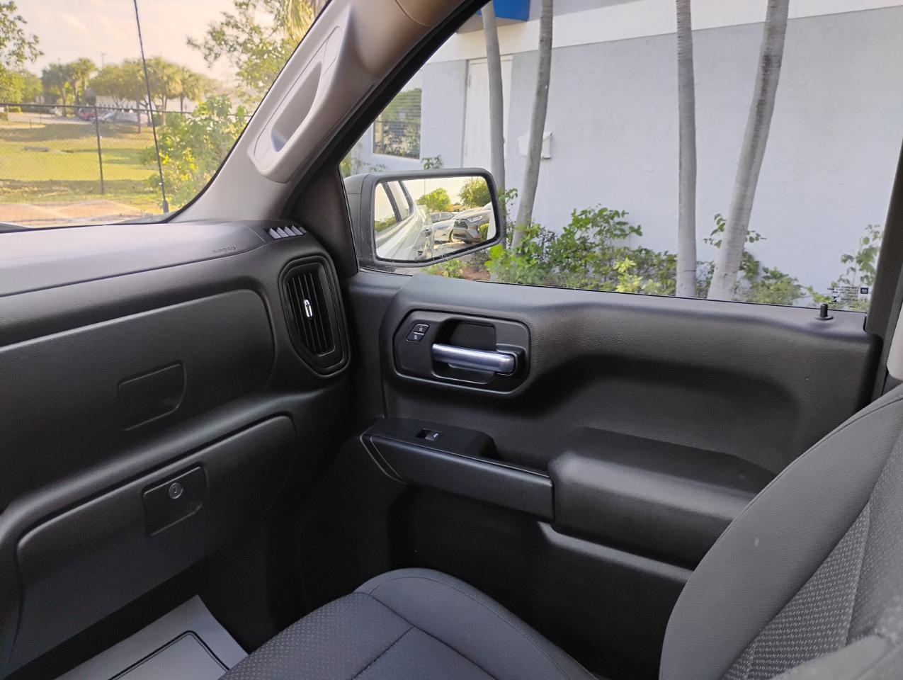 Chevrolet Silverado 1500 Custom Double Cab 2WD 2020
