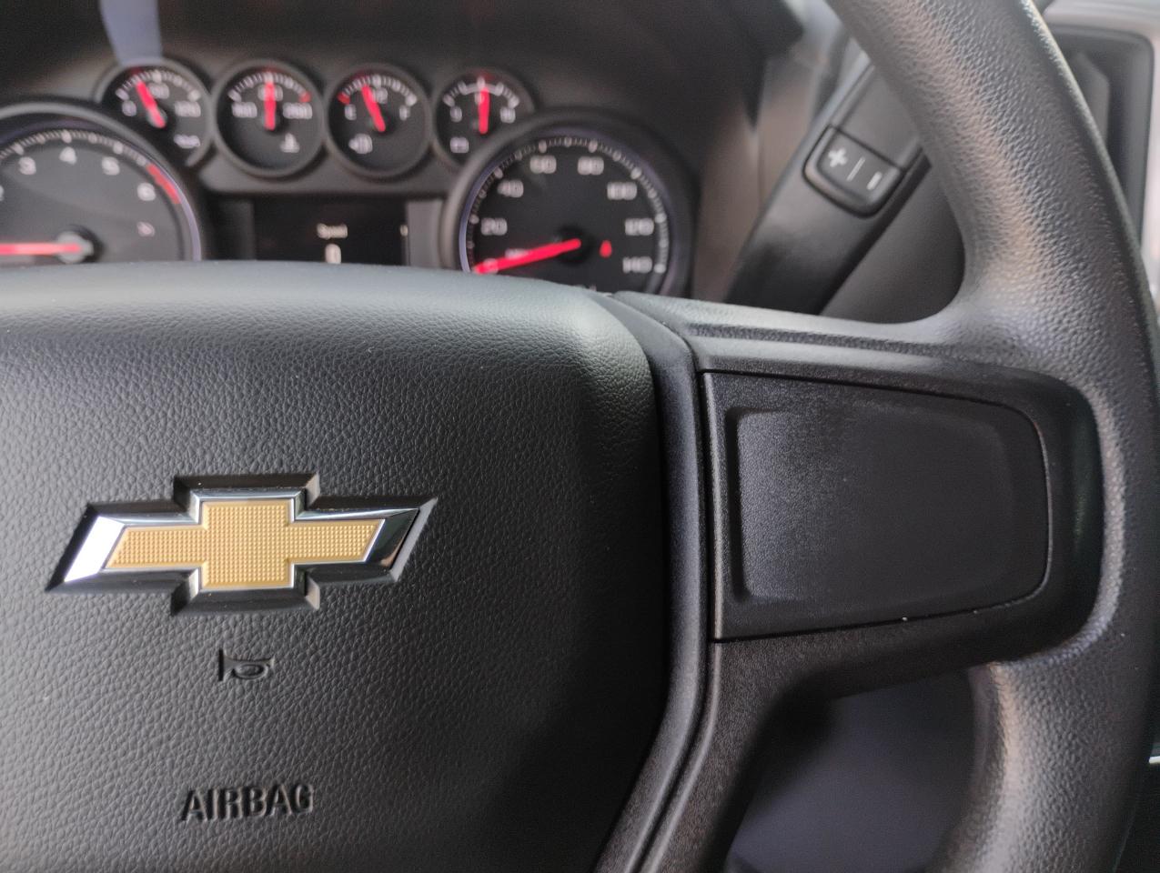 Chevrolet Silverado 1500 Custom Double Cab 2WD 2020