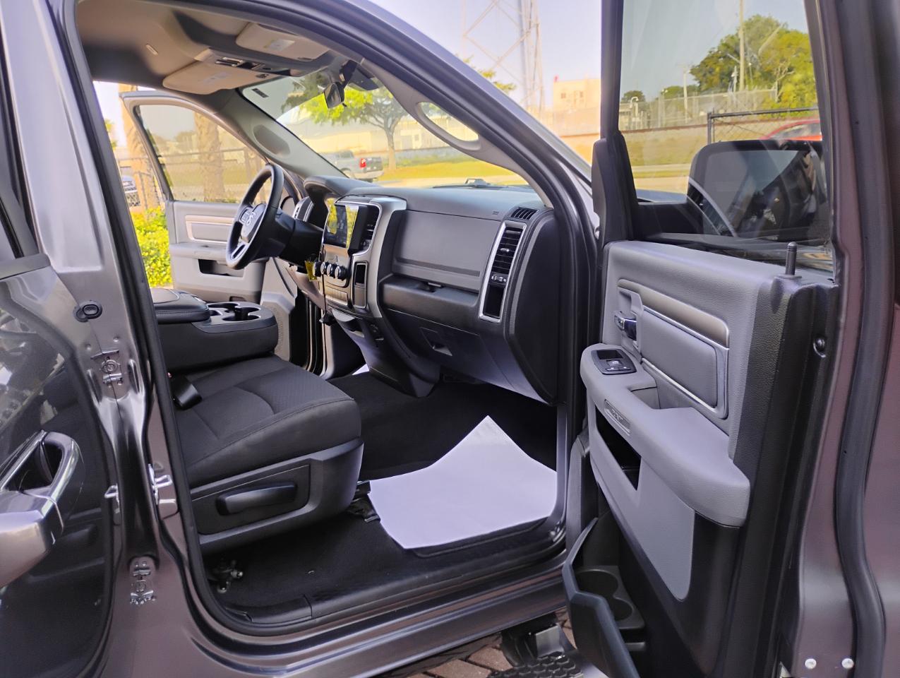 RAM 1500 Classic Tradesman Quad Cab 2WD 2019