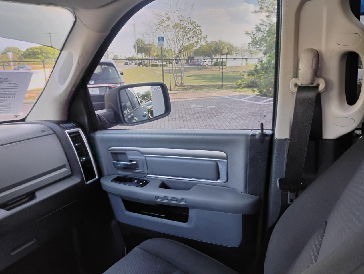 RAM 1500 Classic Tradesman Quad Cab 2WD 2019