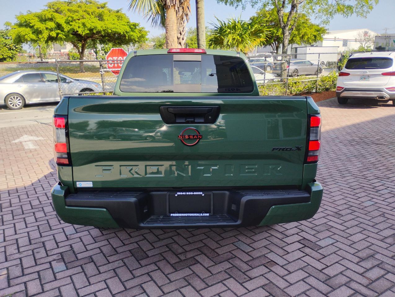 Nissan Frontier S Crew Cab 2WD 2024