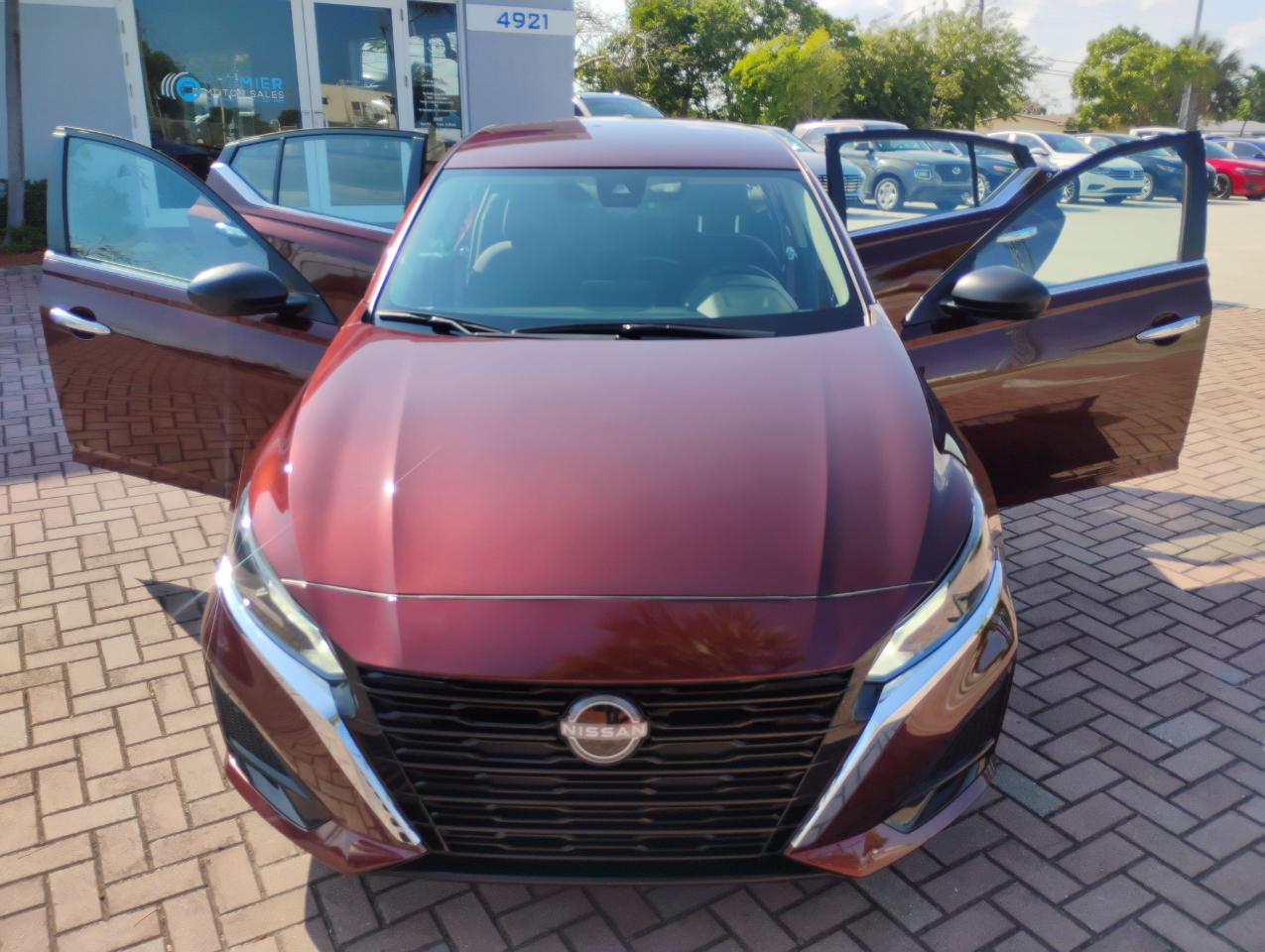 Nissan Altima 2.5 SV 2025