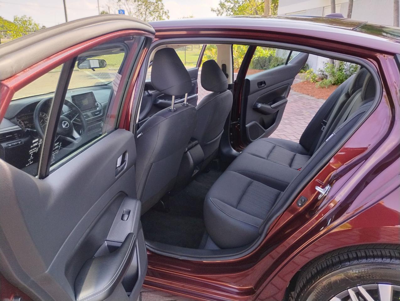 Nissan Altima 2.5 SV 2025