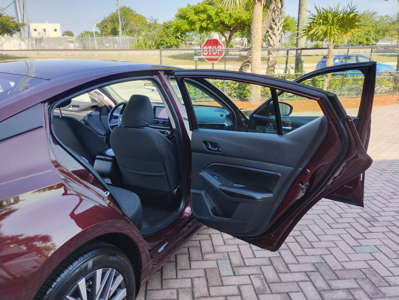 Nissan Altima 2.5 SV 2025