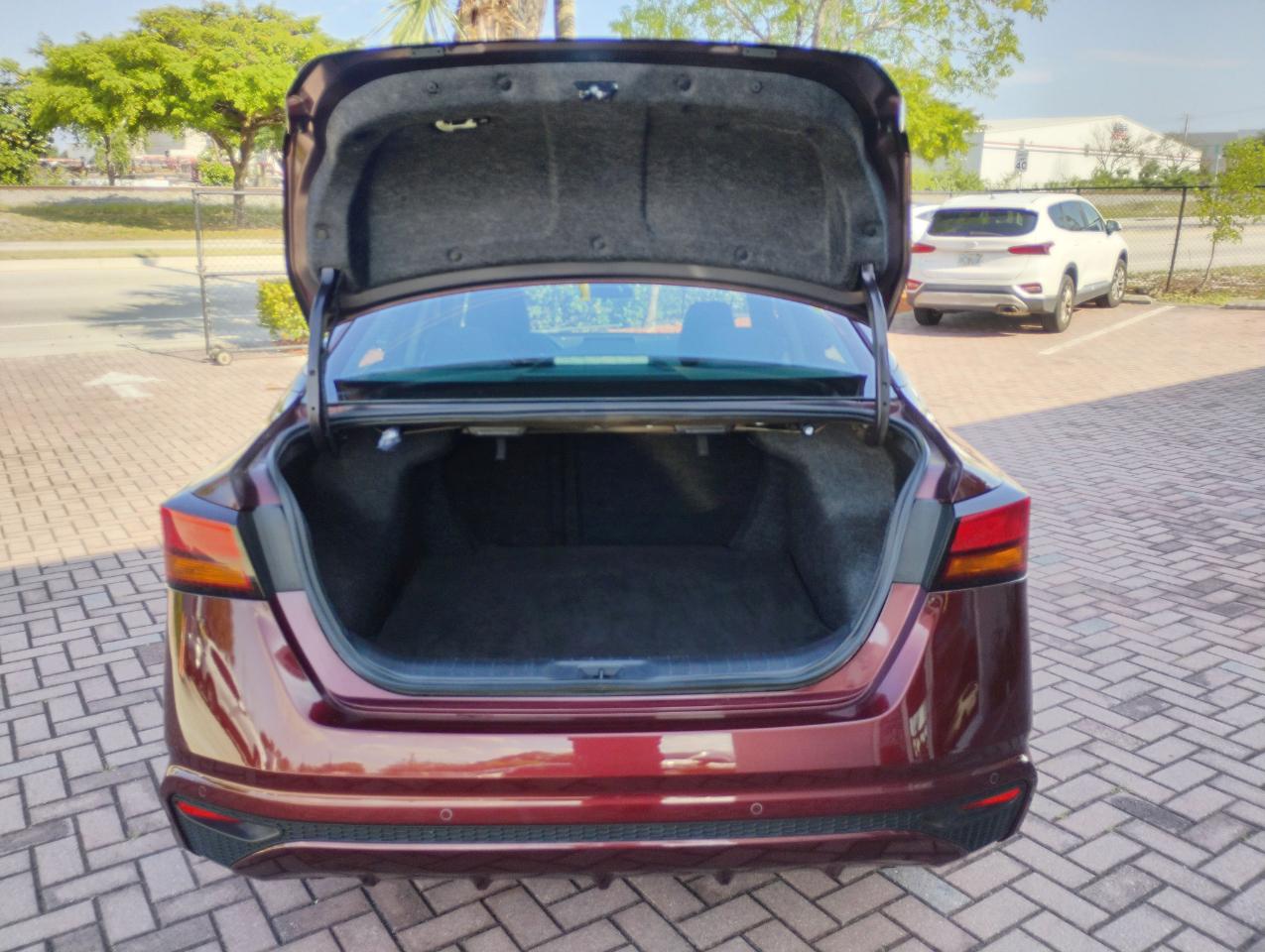 Nissan Altima 2.5 SV 2025