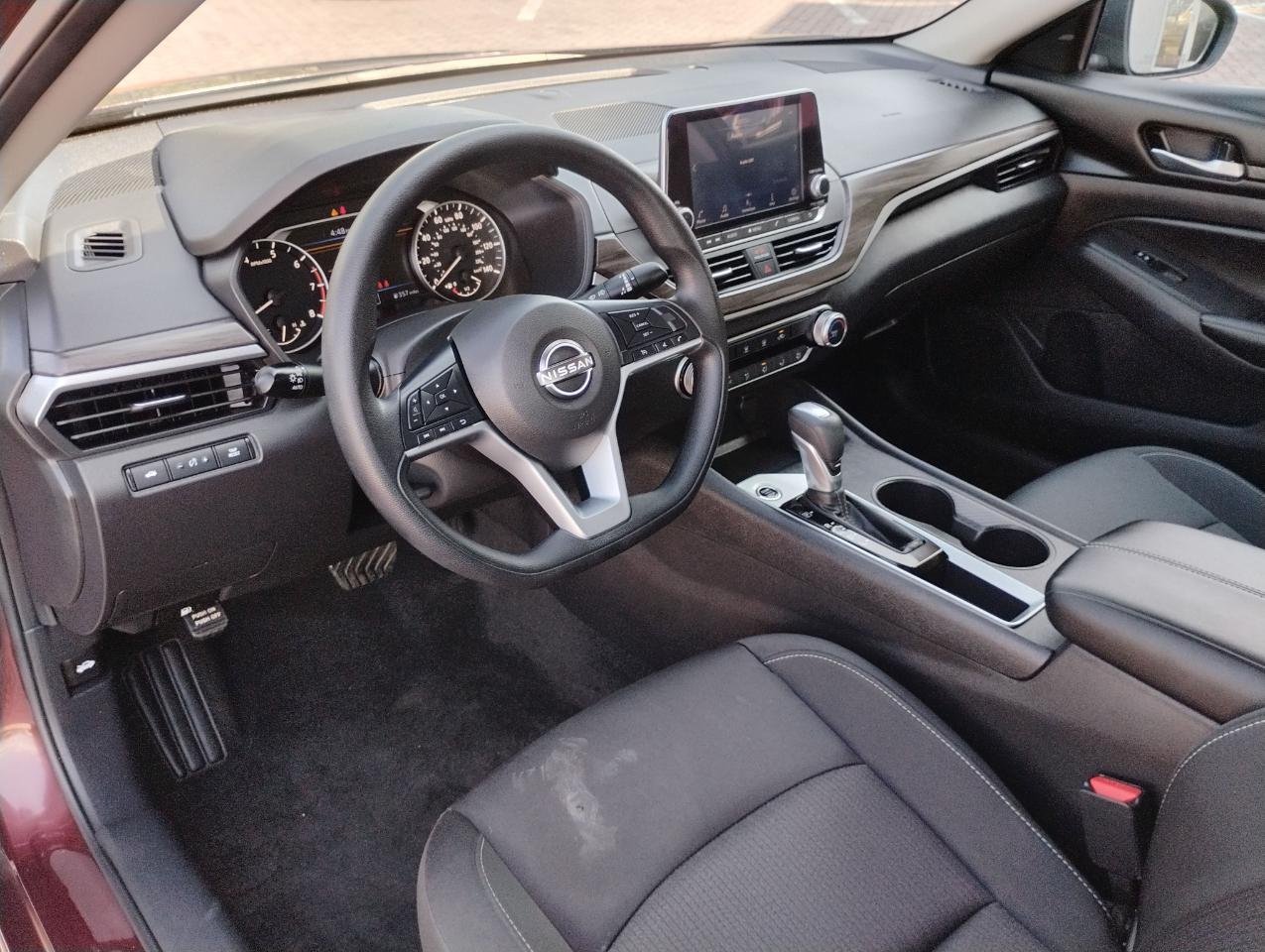 Nissan Altima 2.5 SV 2025