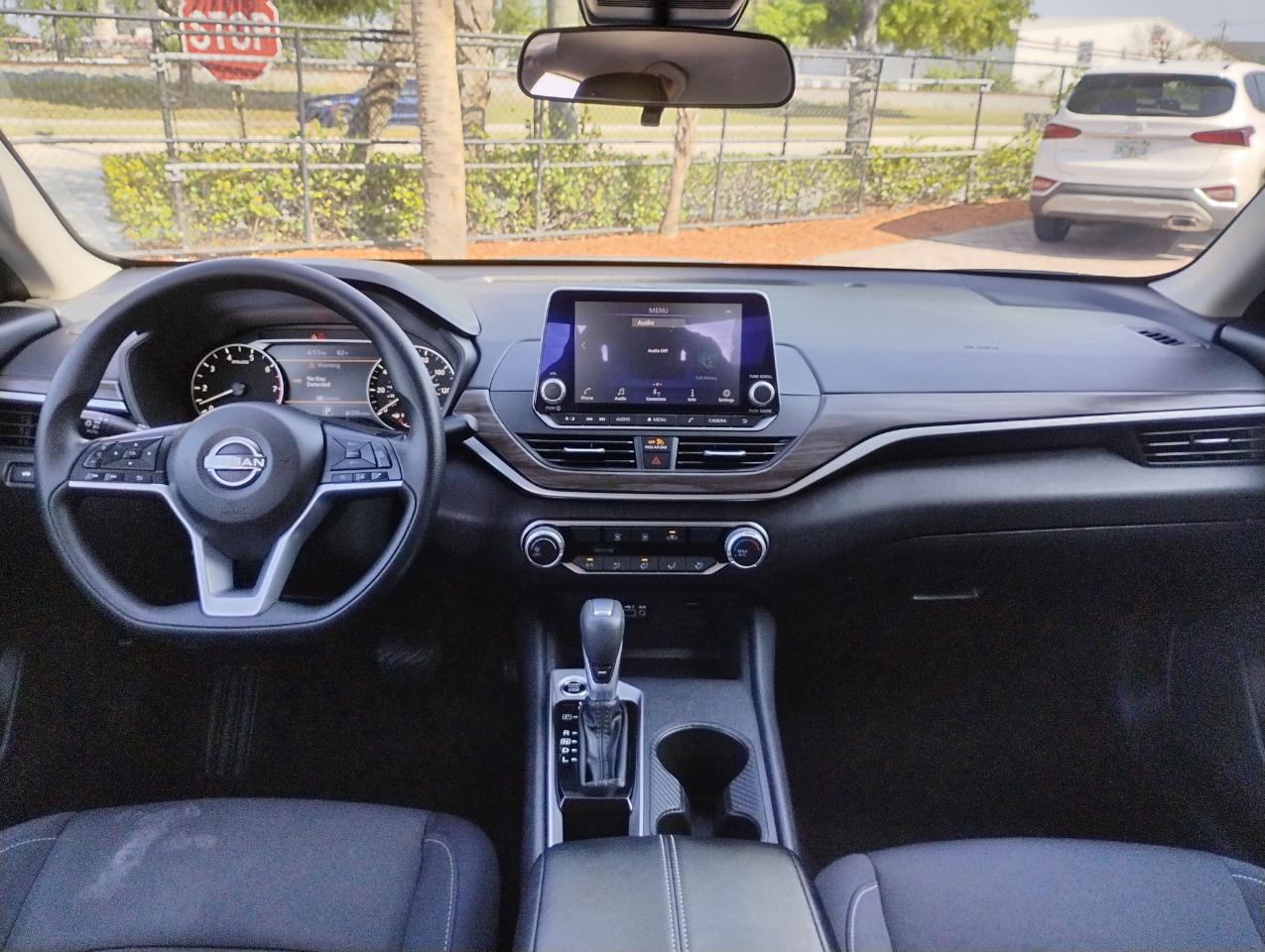 Nissan Altima 2.5 SV 2025