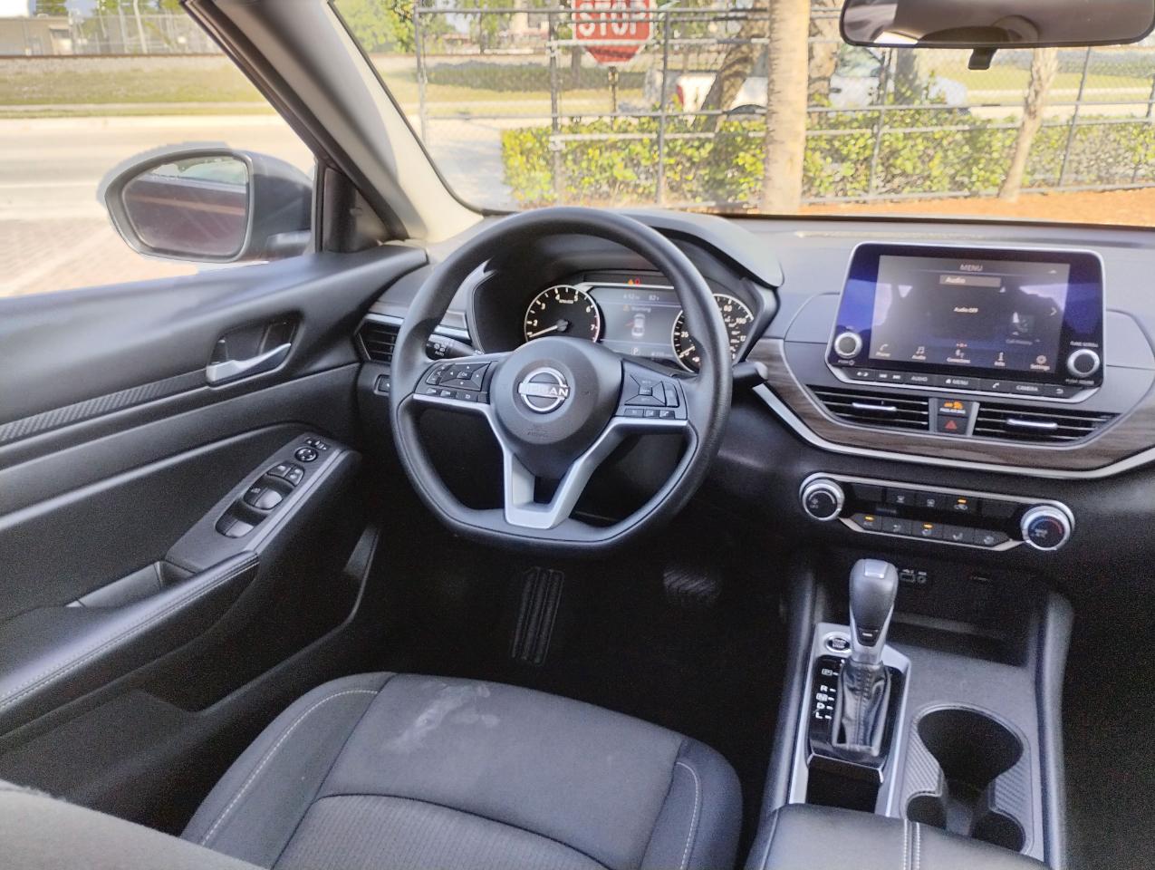 Nissan Altima 2.5 SV 2025