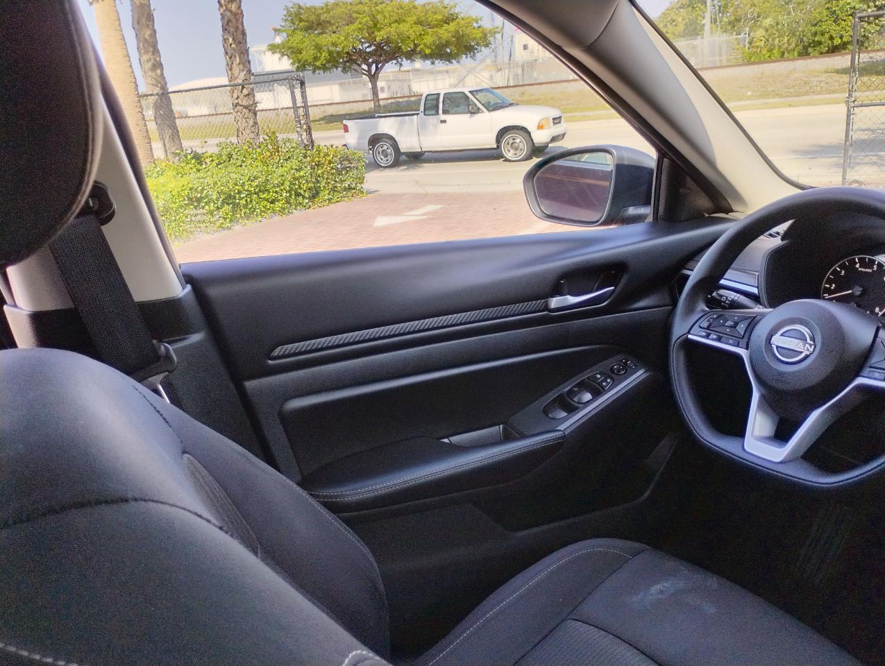 Nissan Altima 2.5 SV 2025