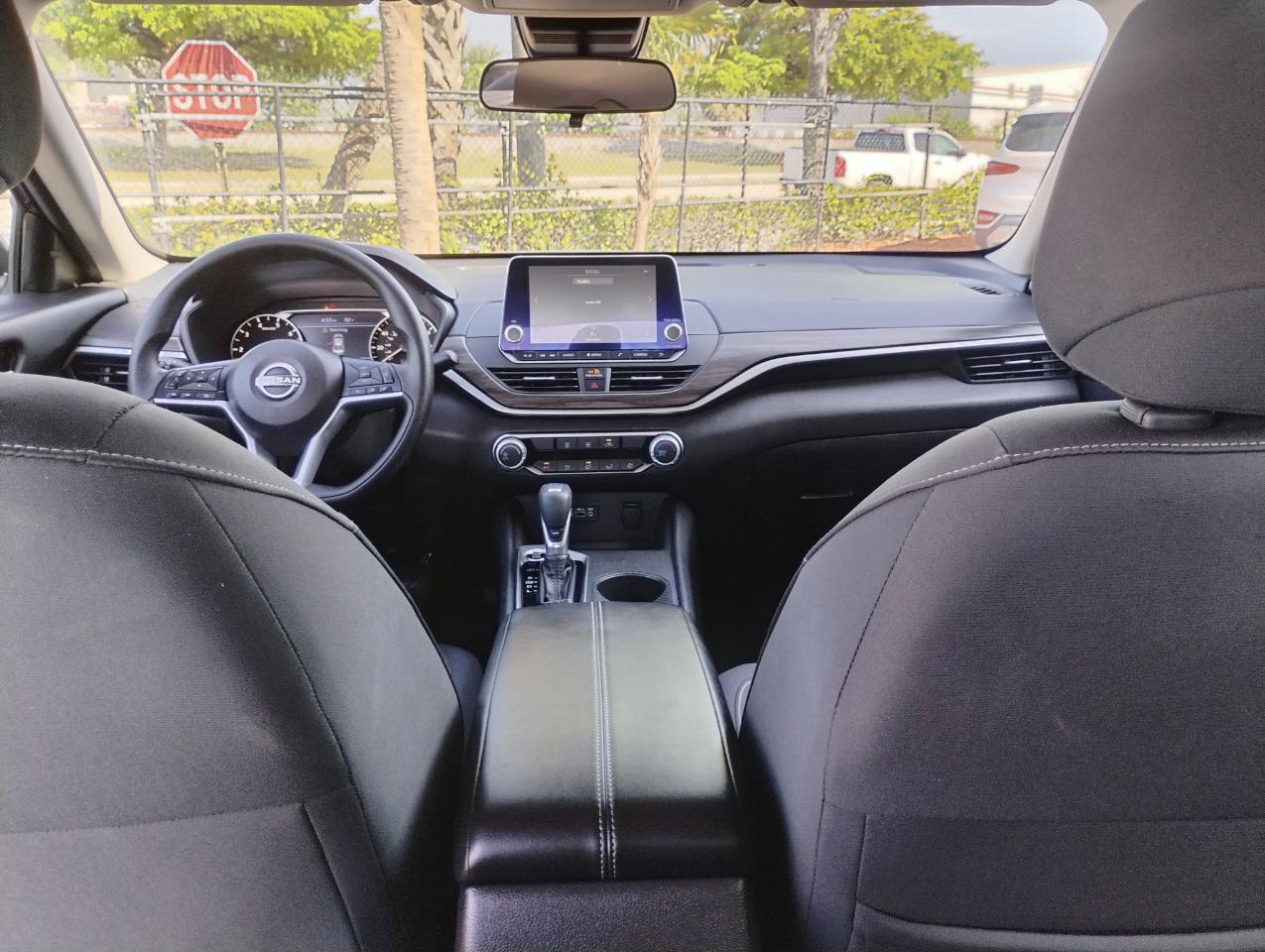 Nissan Altima 2.5 SV 2025