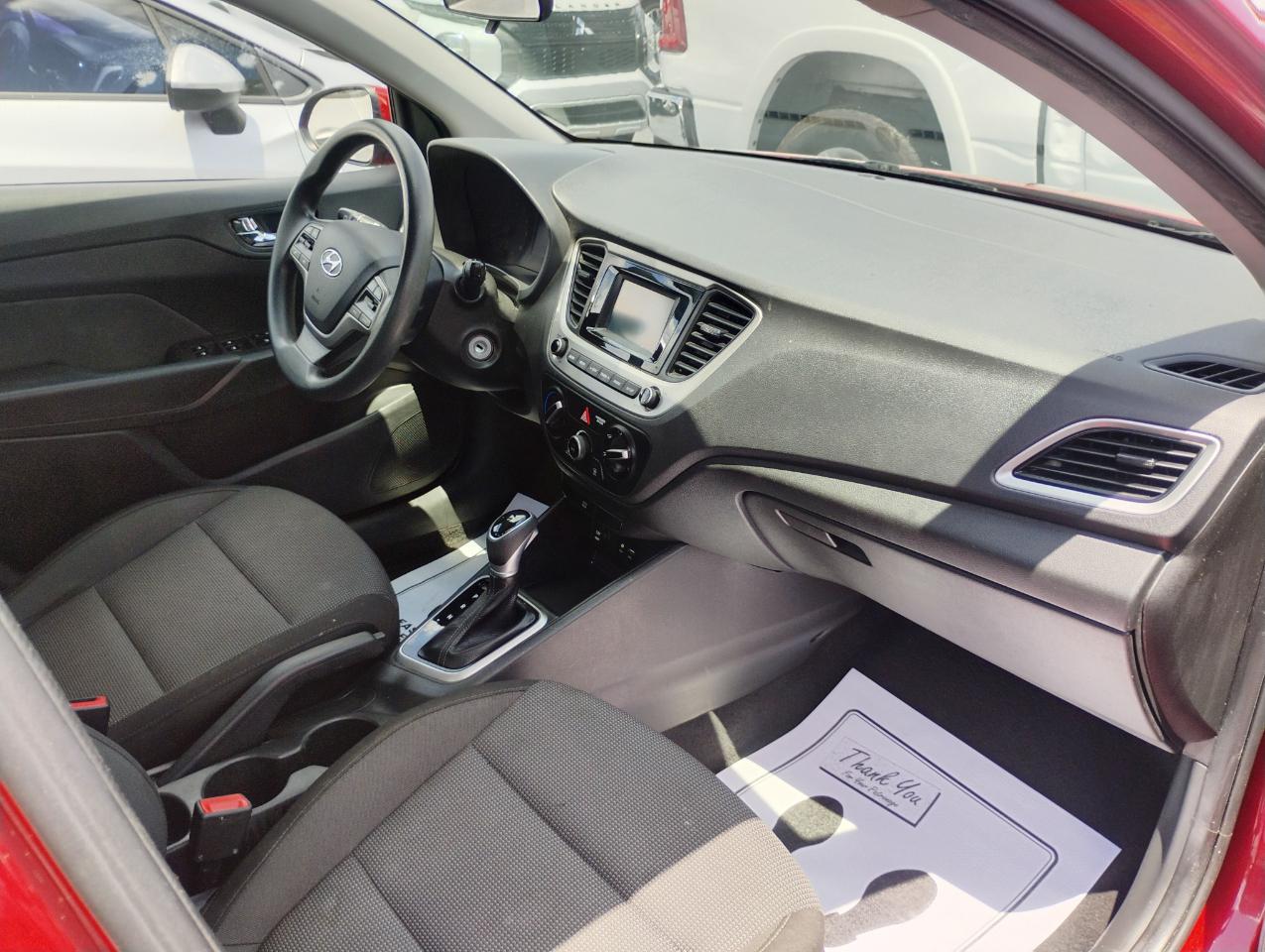 Hyundai Accent SE 4-Door 6A 2021