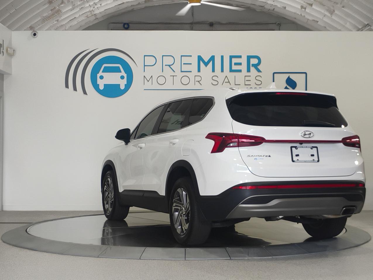 Hyundai Santa Fe SE 2023