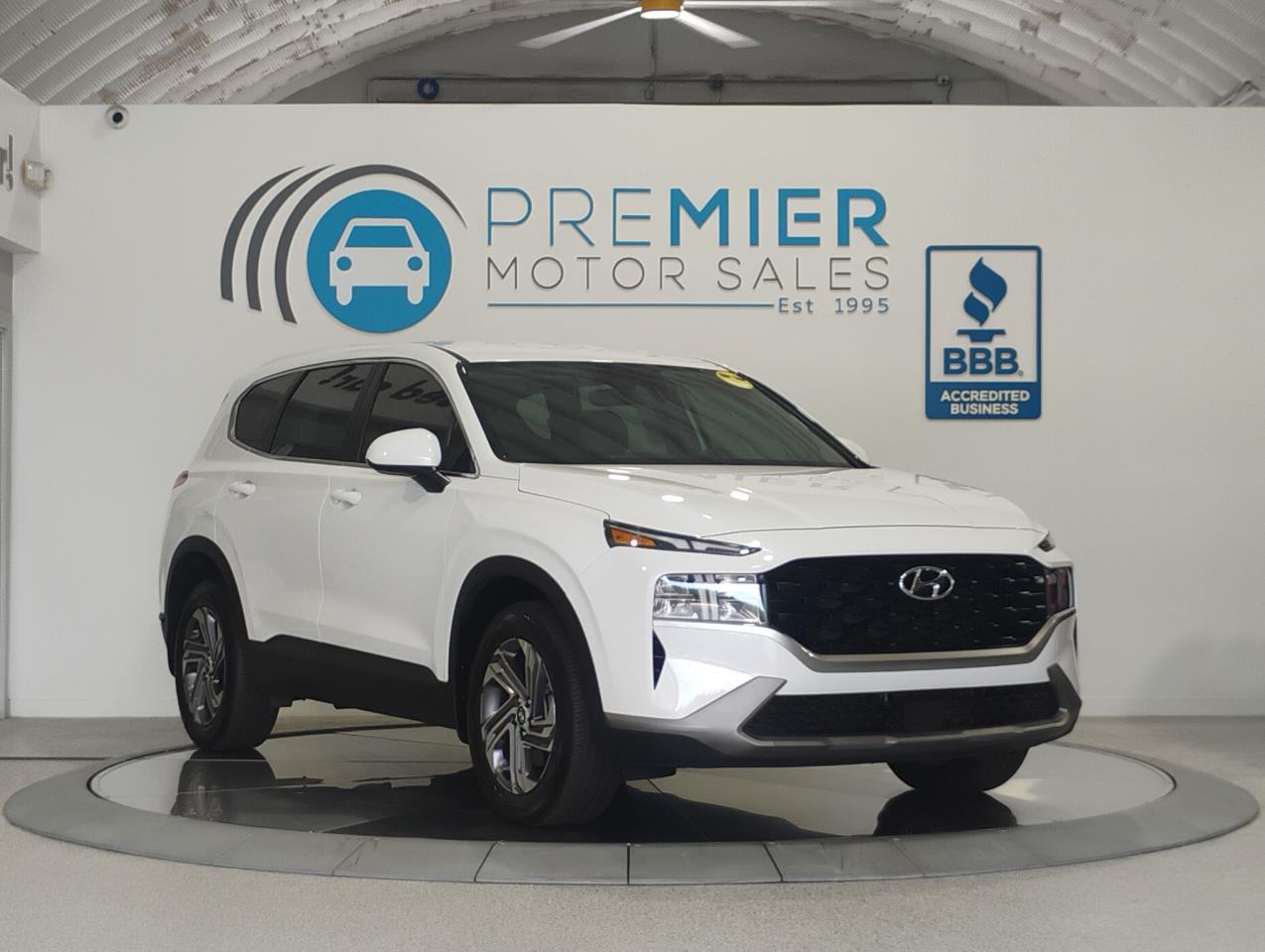 Hyundai Santa Fe SE 2023
