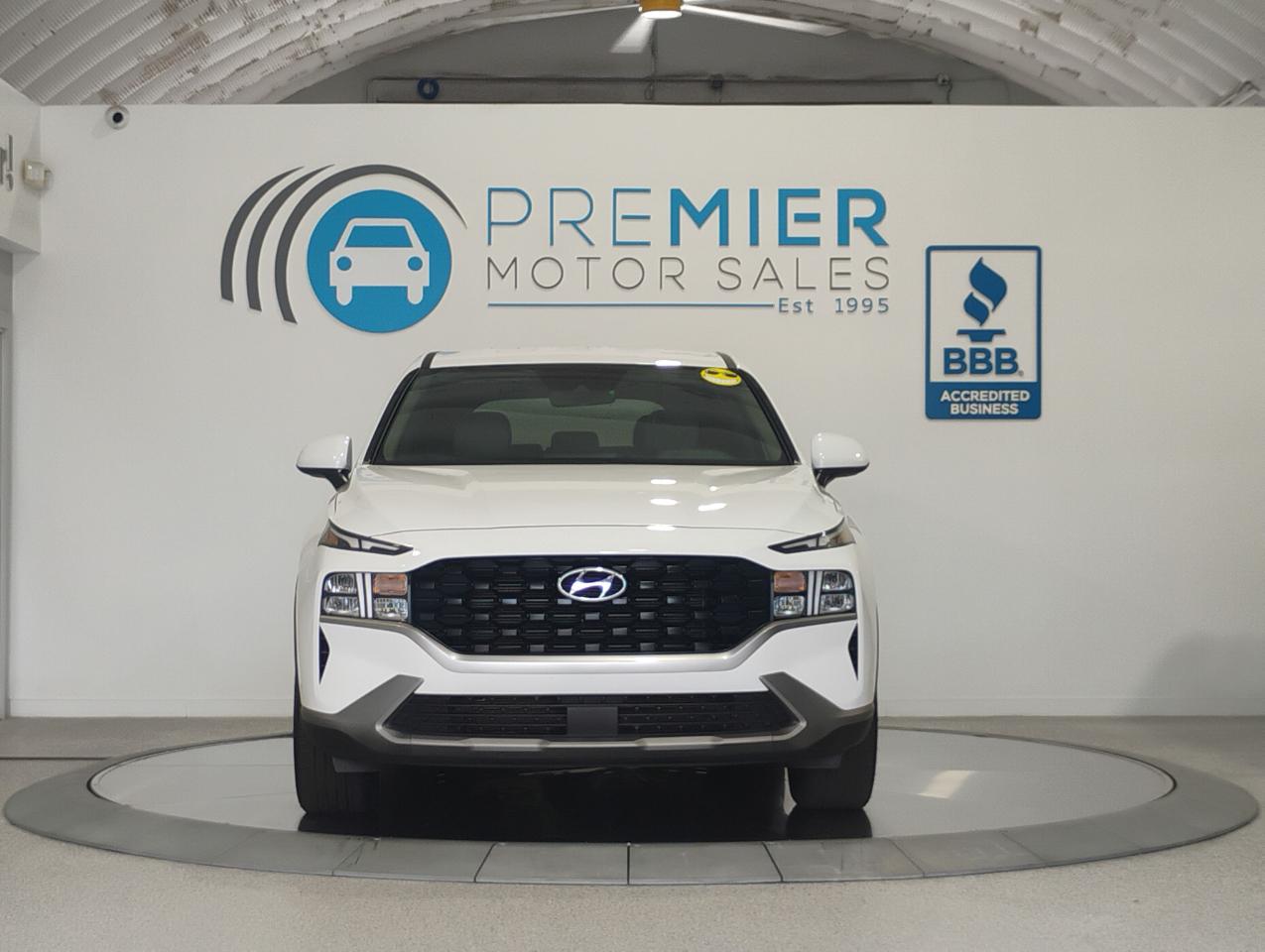 Hyundai Santa Fe SE 2023