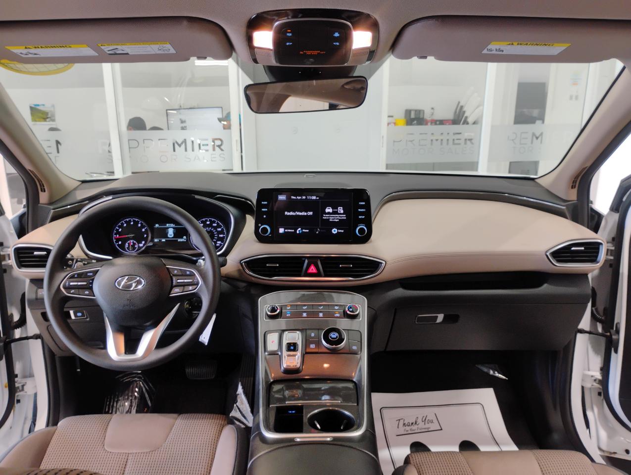 Hyundai Santa Fe SE 2023