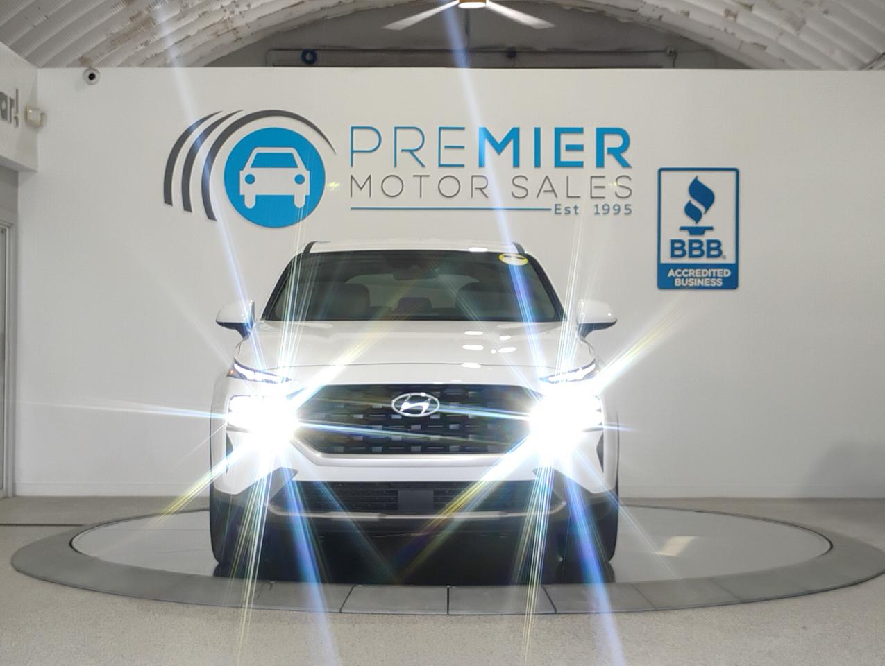 Hyundai Santa Fe SE 2023