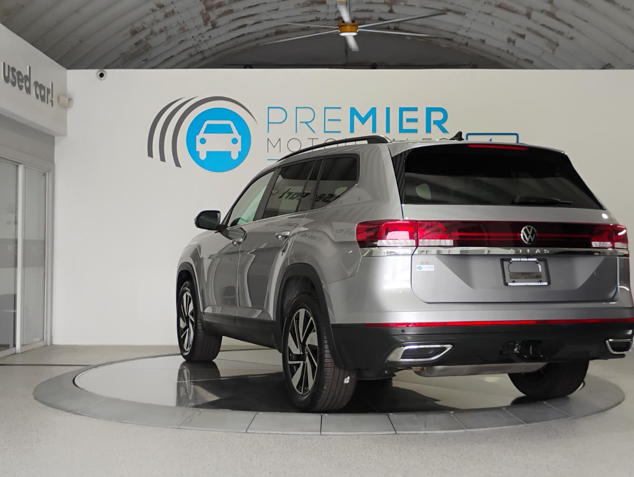 Volkswagen Atlas SE w/Technology 2024