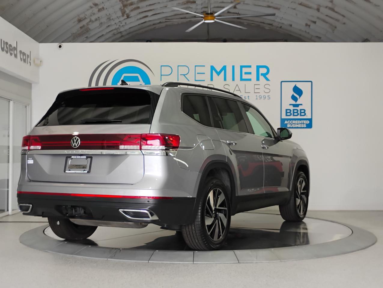 Volkswagen Atlas SE w/Technology 2024