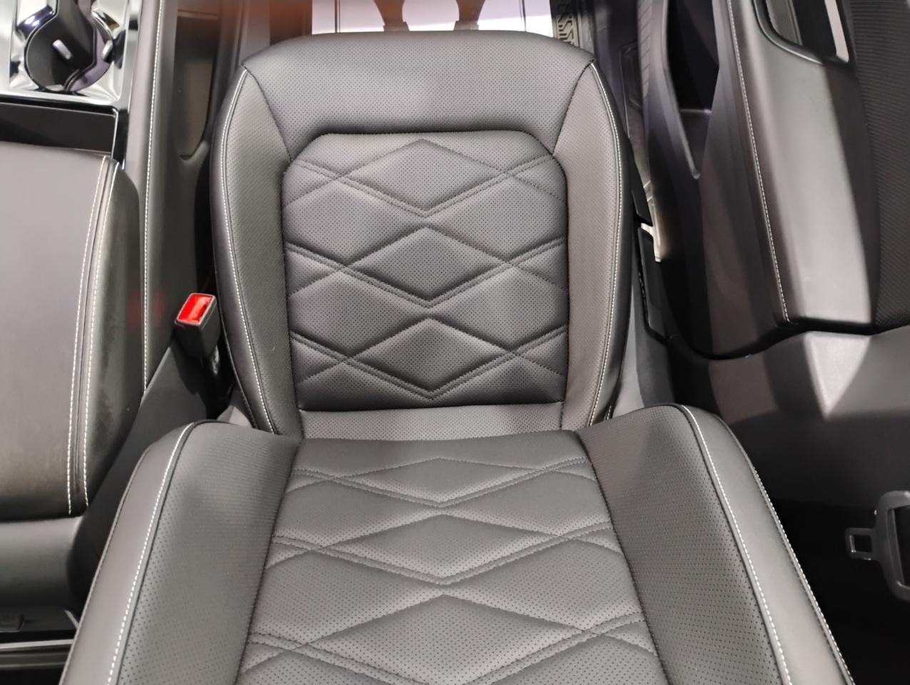Volkswagen Atlas SE w/Technology 2024