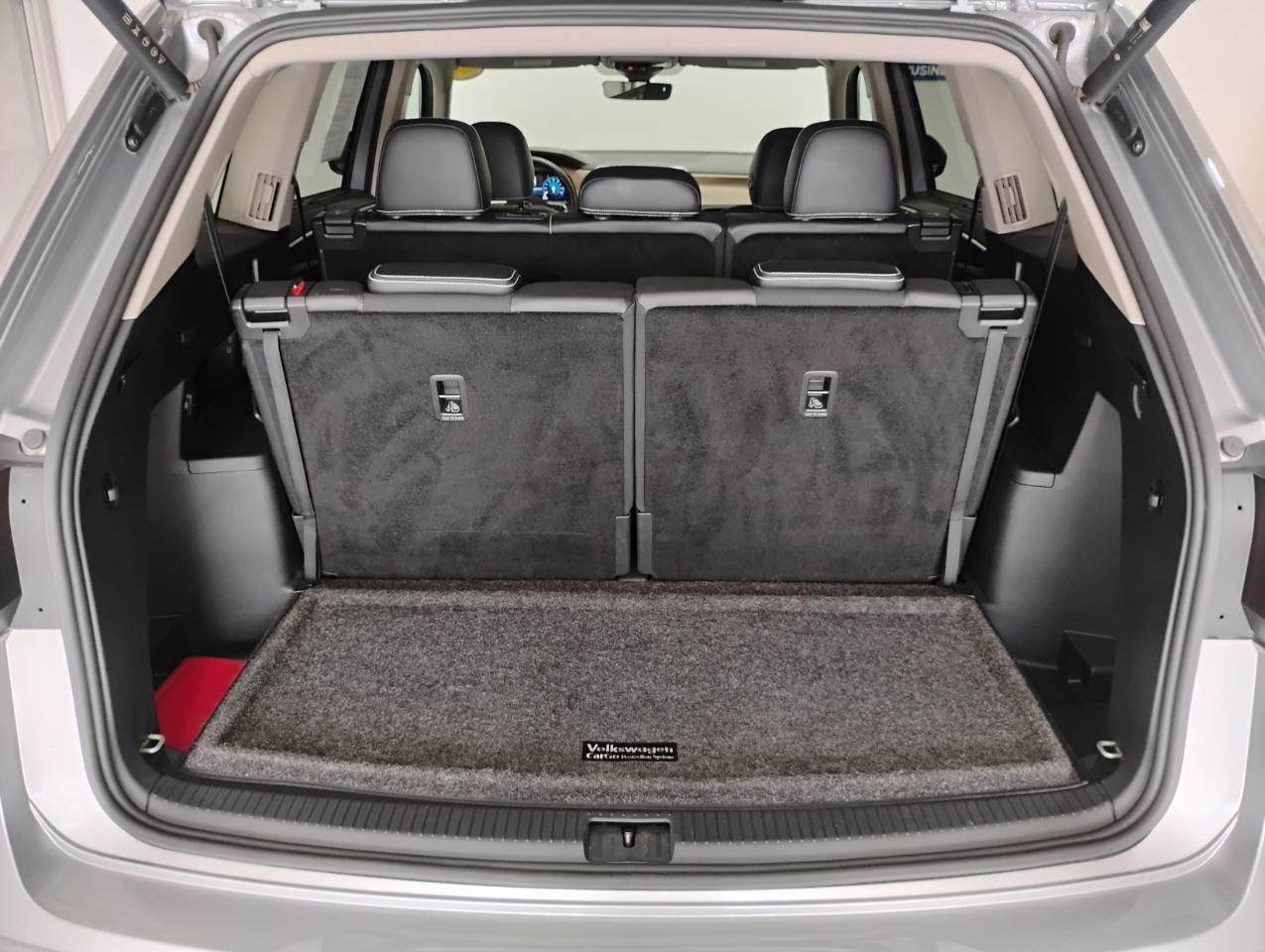 Volkswagen Atlas SE w/Technology 2024