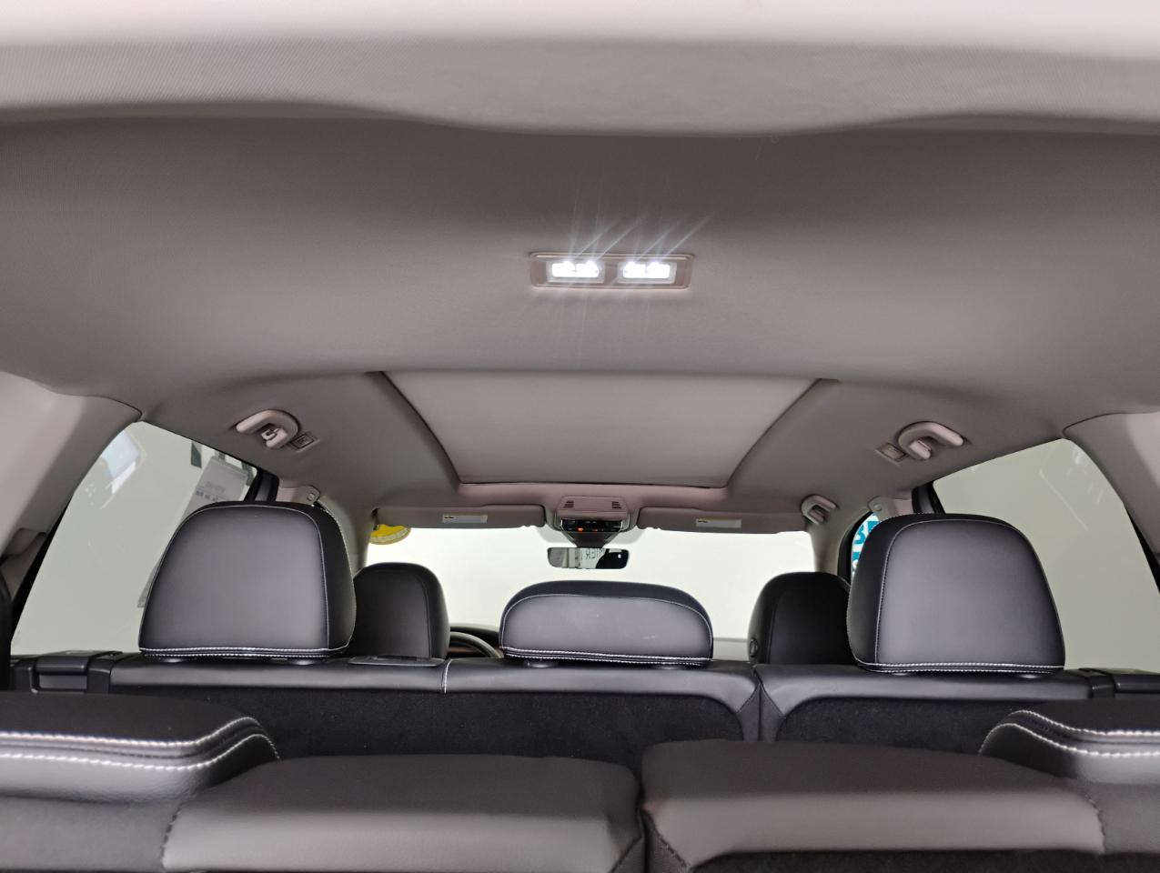 Volkswagen Atlas SE w/Technology 2024