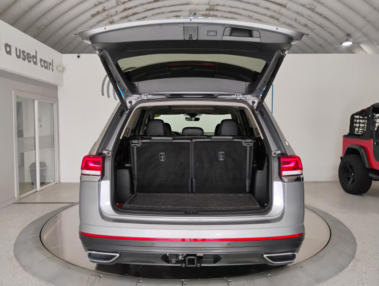 Volkswagen Atlas SE w/Technology 2024
