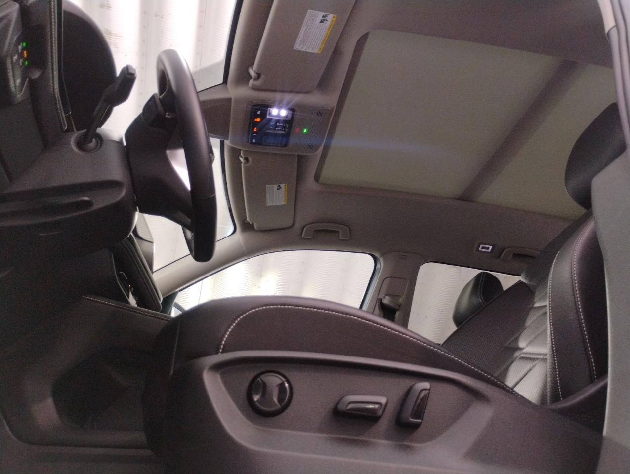 Volkswagen Atlas SE w/Technology 2024