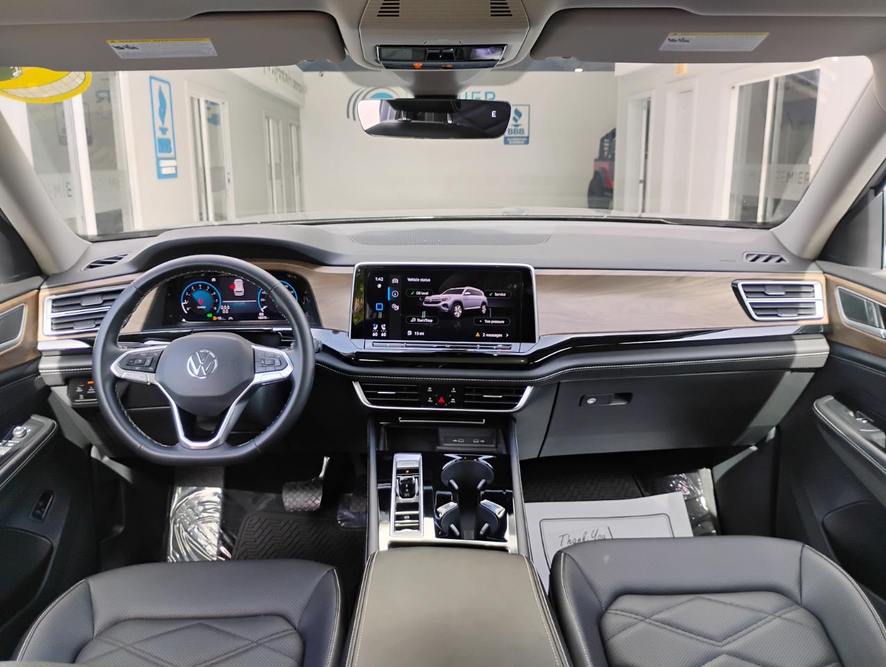 Volkswagen Atlas SE w/Technology 2024